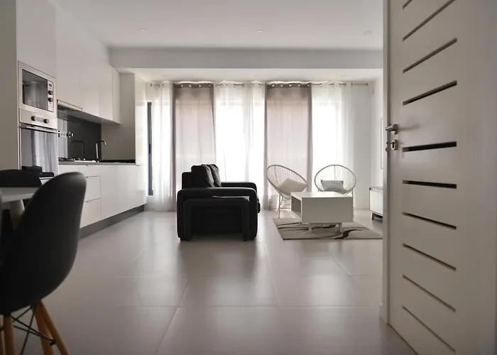 Duarte Apartments - Lux